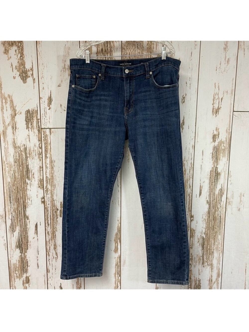 Lucky Brand, 221 Straight Dark Wash Jeans, Size 38x30. In excellent condition!